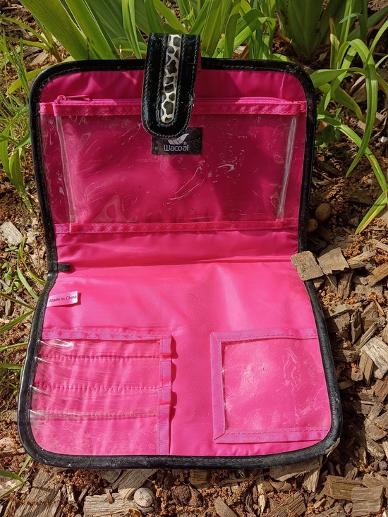 Wacoal Accessories - Wacoal Hot Pink Travel Jewelry Case with Black Trim